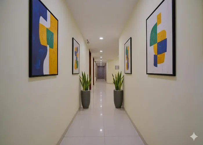 Hotel Grand Suites Near Delhi Aerocity - A Unit Of D'Capitol With Airport Drop New Delhi