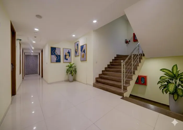 Hotel Grand Suites Near Delhi Aerocity - A Unit Of D'Capitol With Airport Drop New Delhi