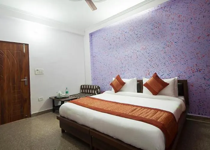 Airport Hotel Green Heights New Delhi